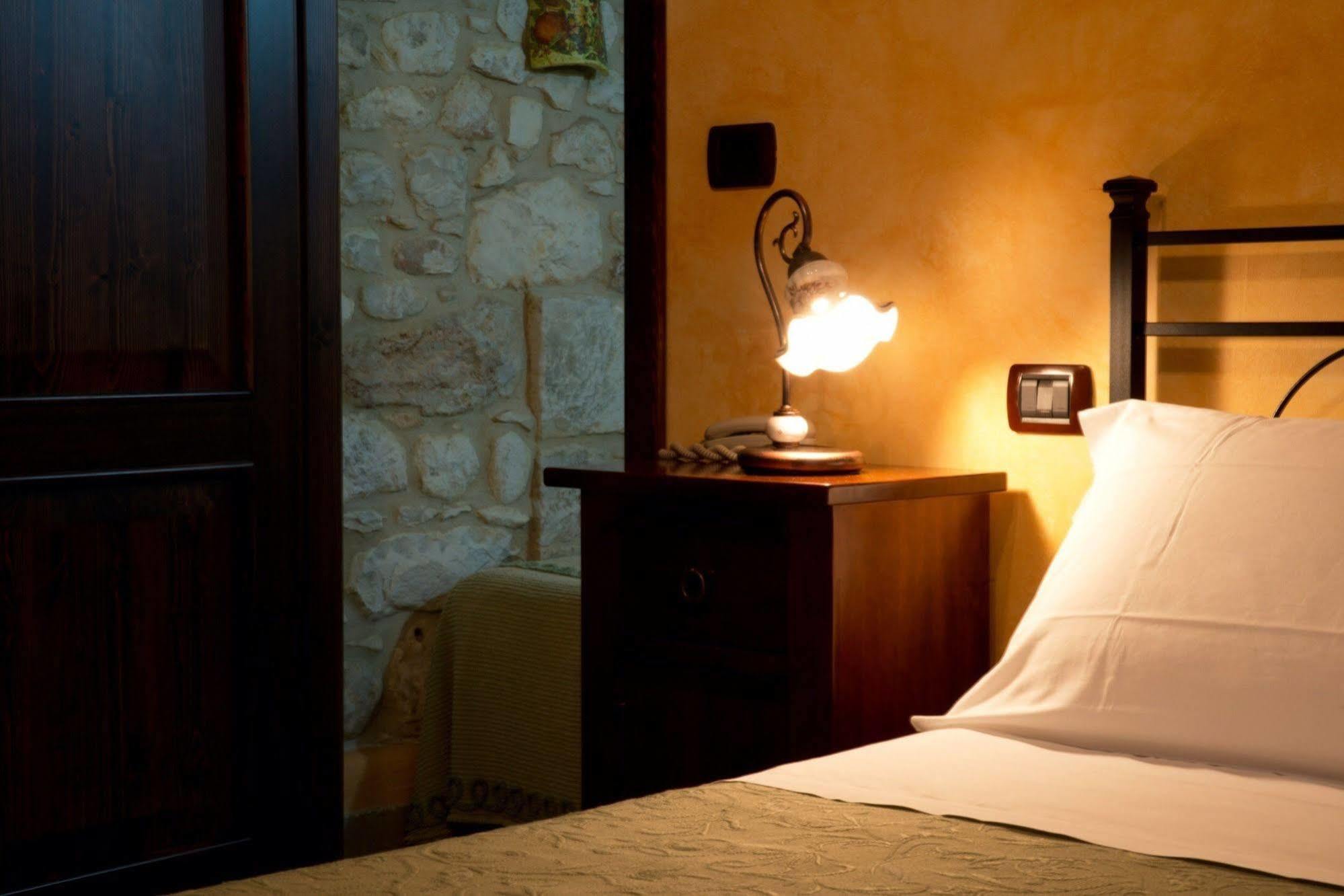 Agriturismo Il Casolare Di Nonno Mario Manoppello Exteriör bild